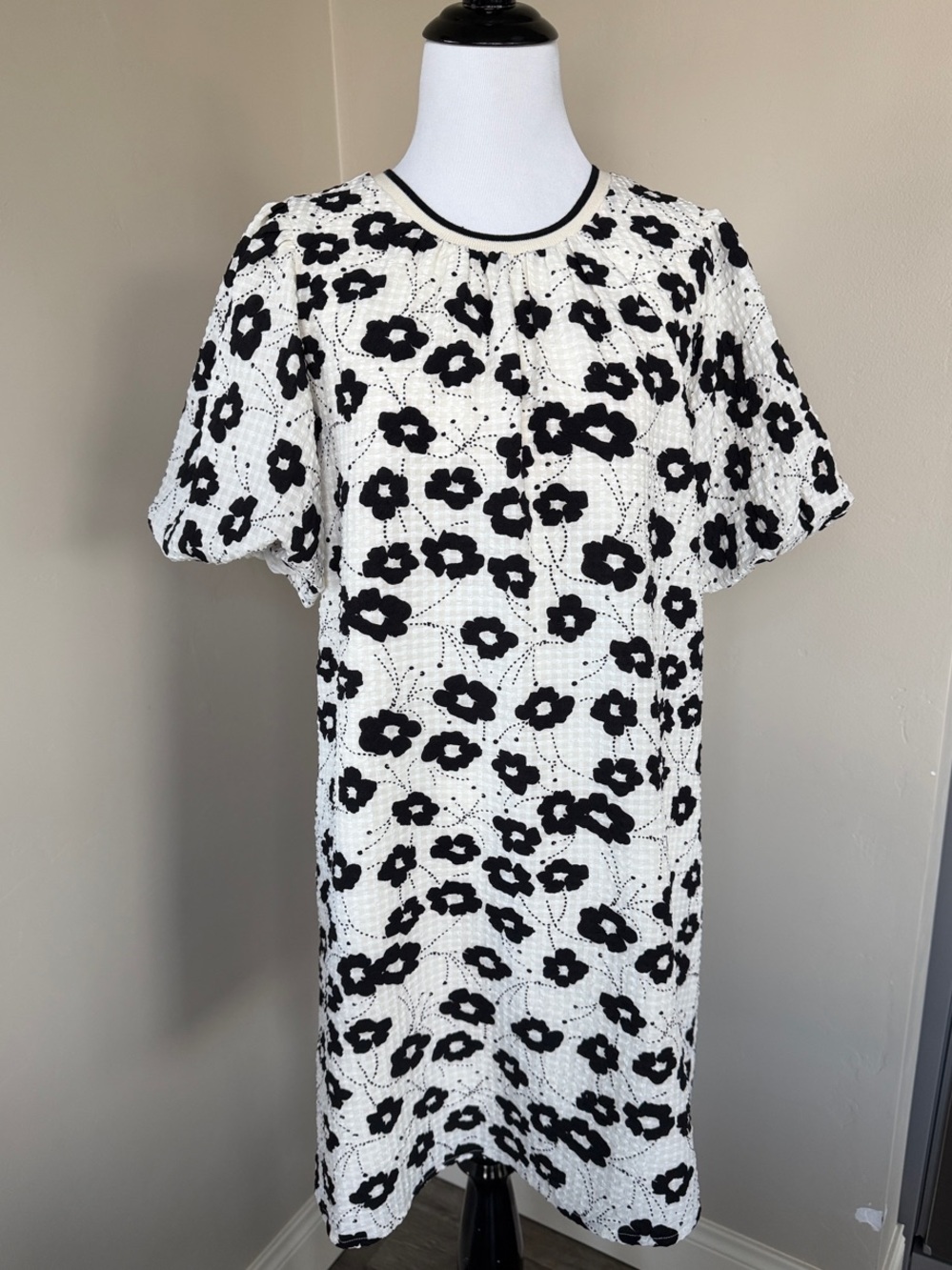 THML Black and White Floral Shift Dress